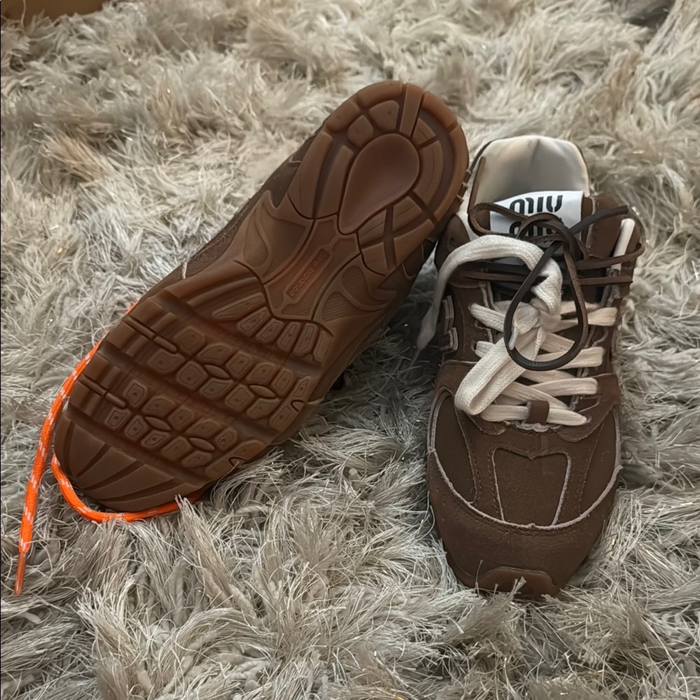 New Balance X miu miu